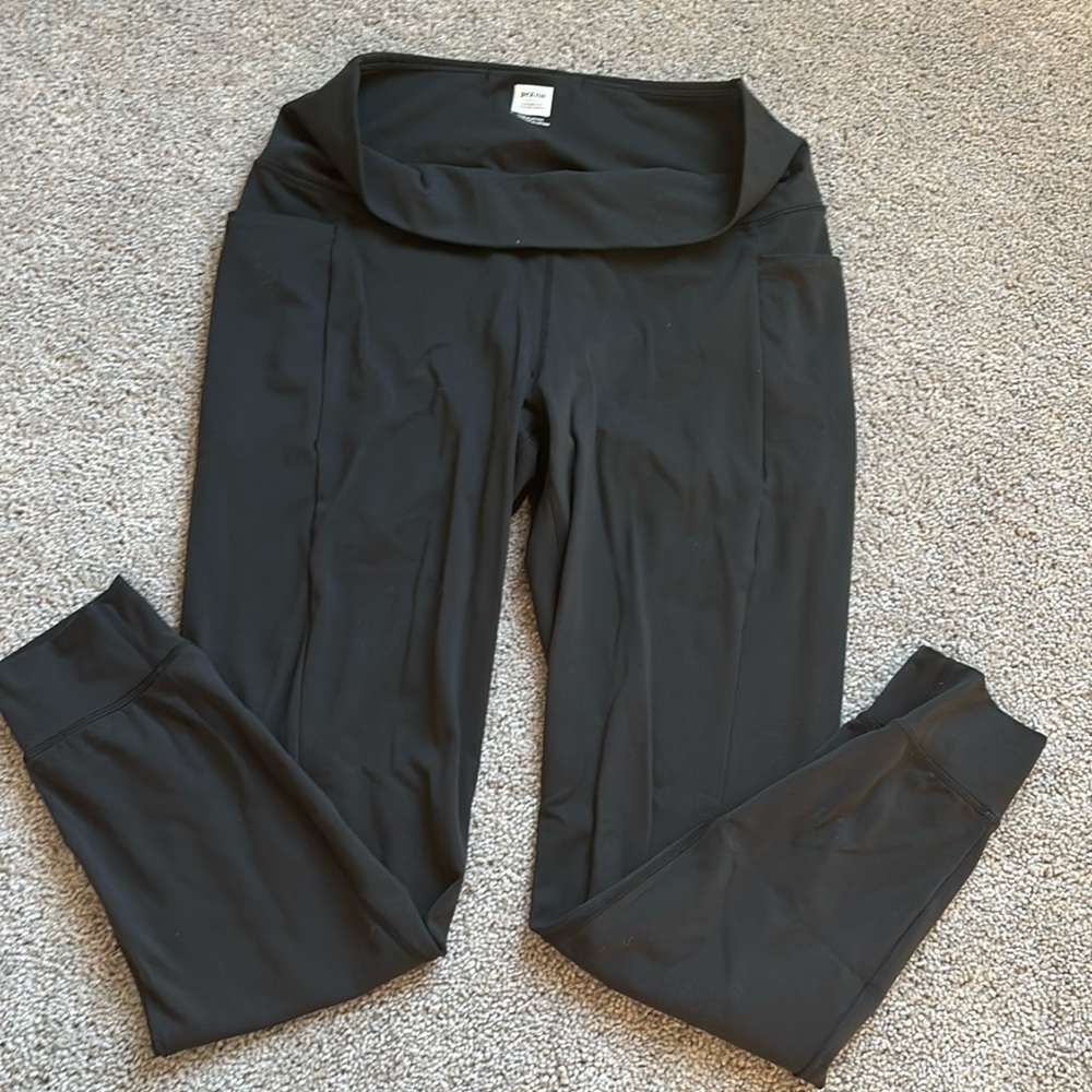 Women’s stretchy, Prana joggers 28” inseam